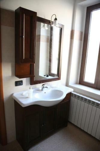 B&B Stradivari