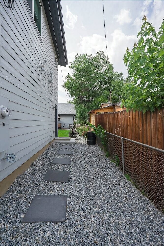 The Tennyson Adventure A Luxury Townhome With Private Balcony