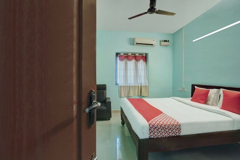 Hotel Oyo 24540 Veera Amohaa Service Apartments