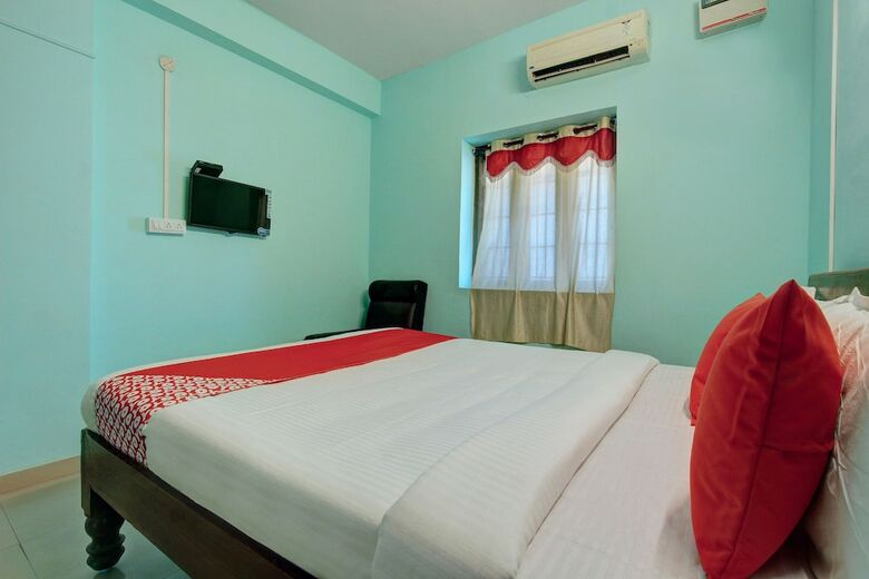 Hotel Oyo 24540 Veera Amohaa Service Apartments