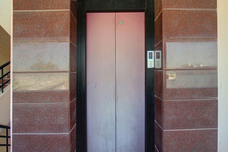 Hotel Oyo 24540 Veera Amohaa Service Apartments