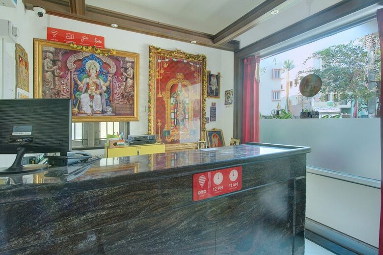Hotel Oyo 24540 Veera Amohaa Service Apartments