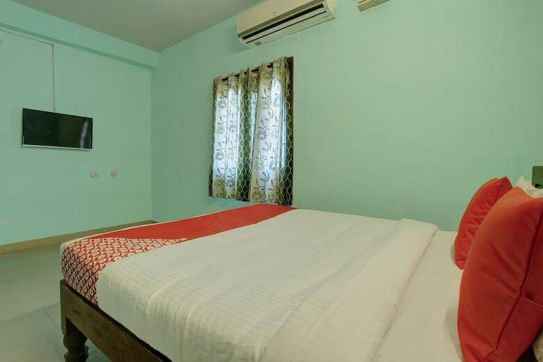 Hotel Oyo 24540 Veera Amohaa Service Apartments