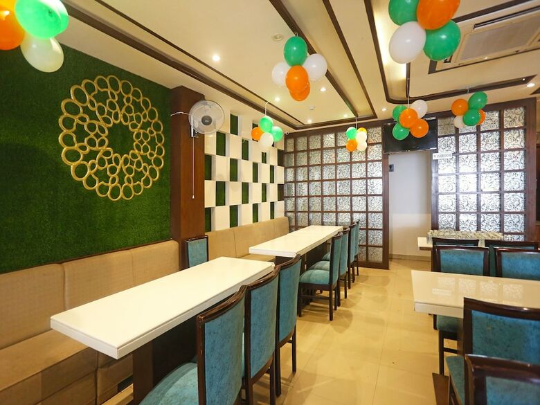Hotel Oyo 18422 Central Grand