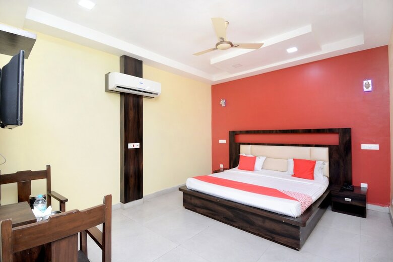 Oyo 27747 Hotel K B Residency
