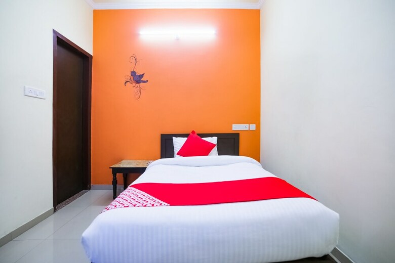 Oyo 28141 Hotel Mamta Paradise