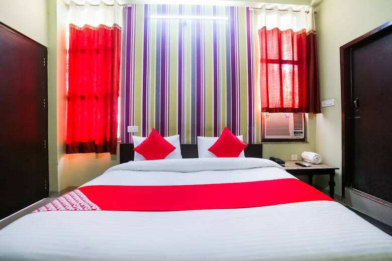 Oyo 28141 Hotel Mamta Paradise