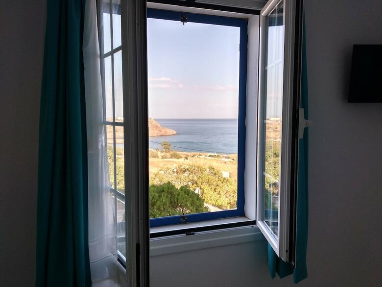 Apartamentos Litus Studios Syros