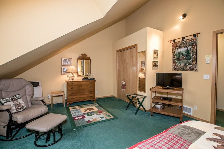 Hotel Candlewycke Inn
