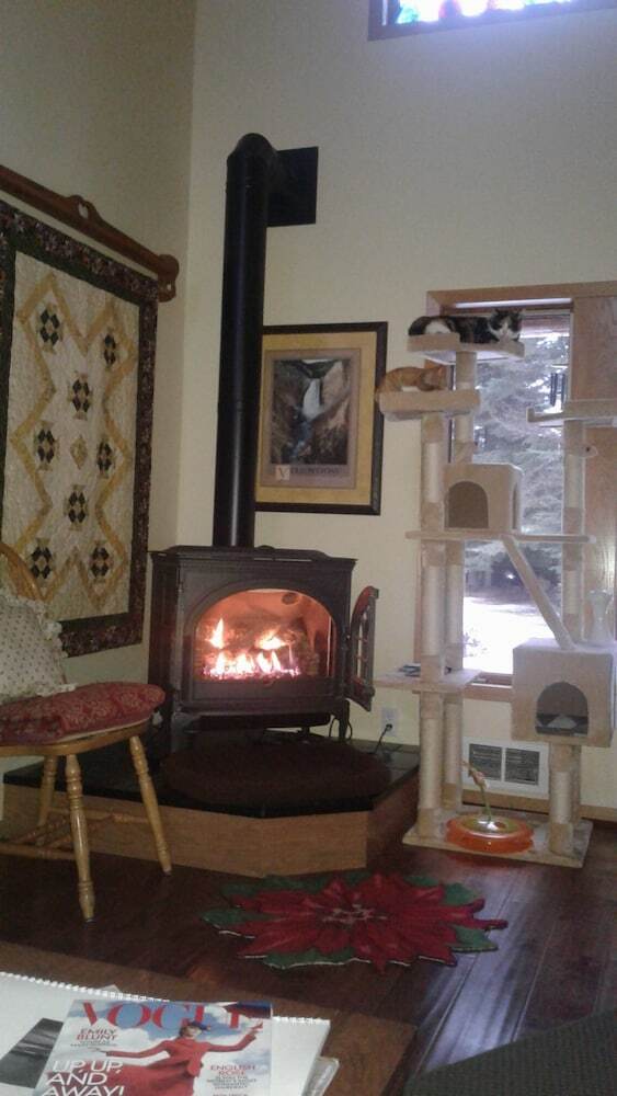Hotel Candlewycke Inn
