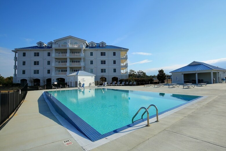 Waterside Resort By Capital Vacations