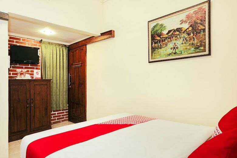 Hotel Oyo 465 Alam Citra Bed & Breakfast