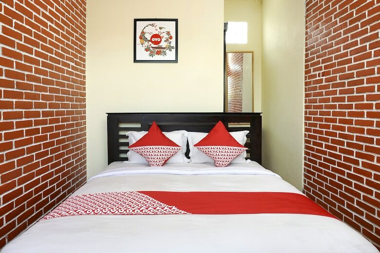 Hotel Oyo 465 Alam Citra Bed & Breakfast