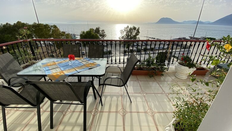 Apartamentos Patras Marina - Blue Sky