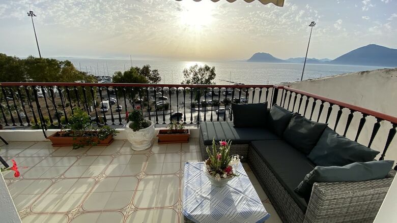 Apartamentos Patras Marina - Blue Sky