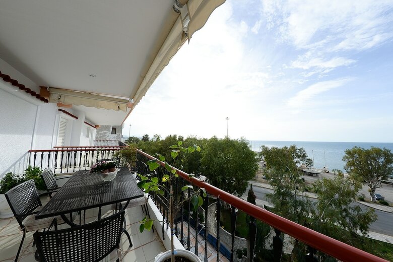 Apartamentos Patras Marina - Blue Sky