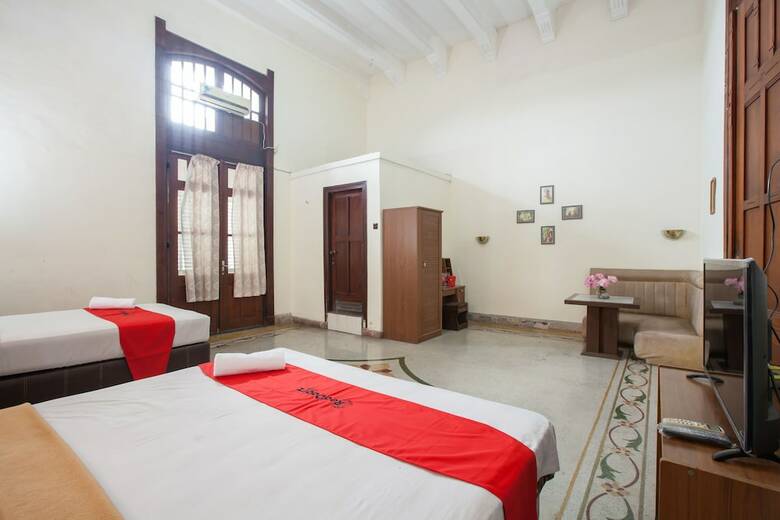 Hotel Reddoorz @ Lawang
