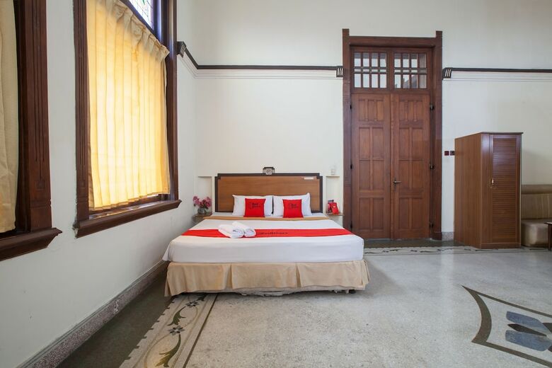 Hotel Reddoorz @ Lawang