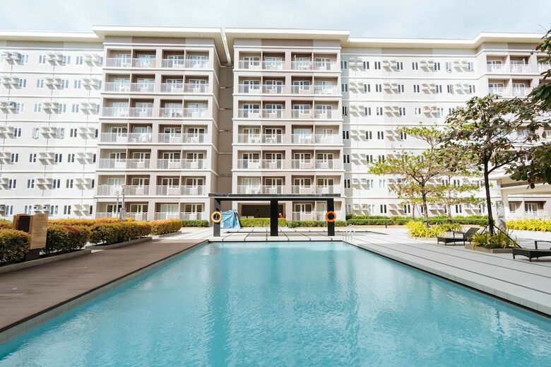 Hotel Reddoorz Premium @ Smdc Fairview
