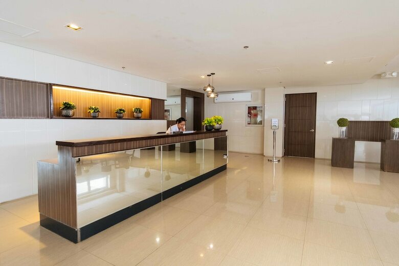 Hotel Reddoorz Premium @ Smdc Fairview