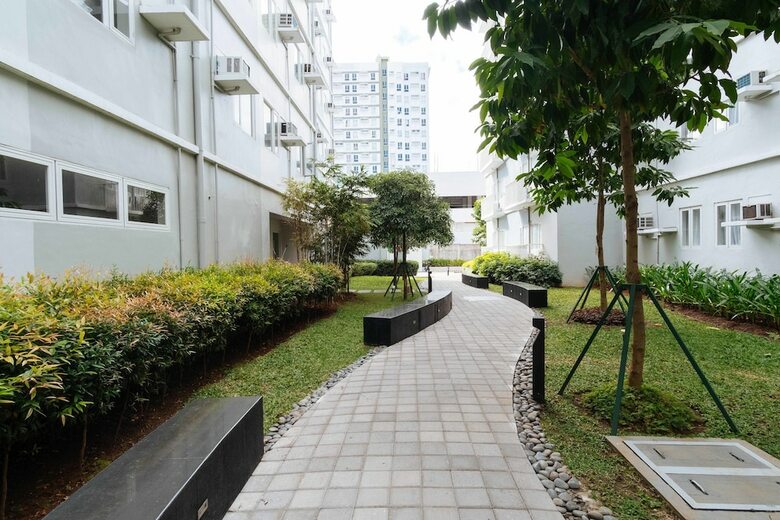 Hotel Reddoorz Premium @ Smdc Fairview