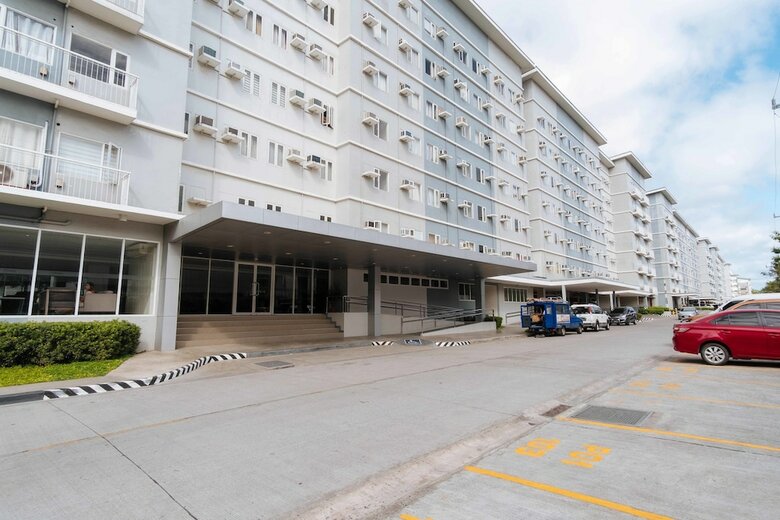 Hotel Reddoorz Premium @ Smdc Fairview