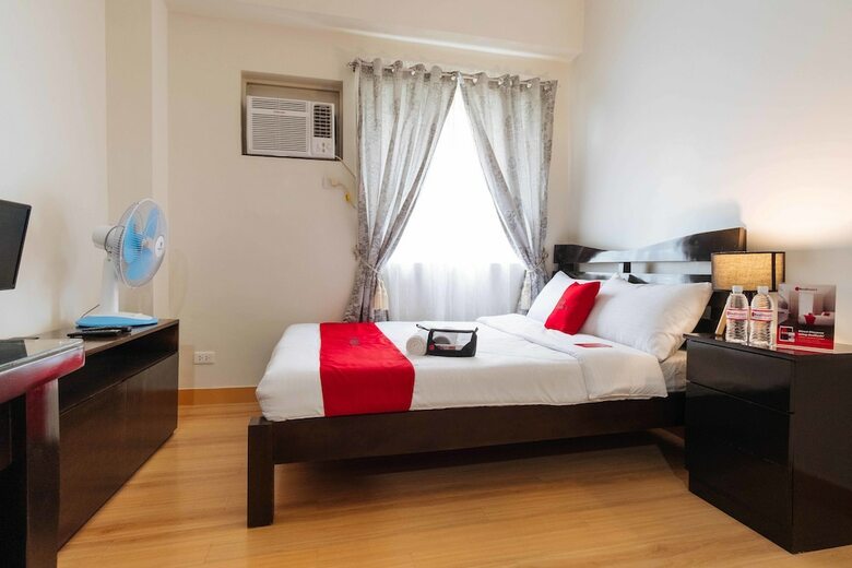 Hotel Reddoorz Premium @ Smdc Fairview