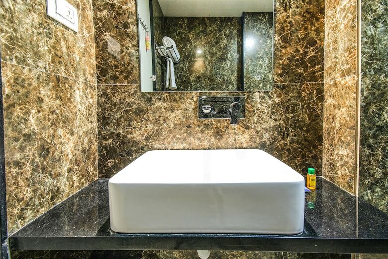 Fabhotel Amrit Greens