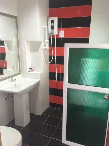 Waen Petch Place Hotel