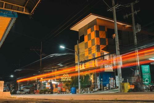 Waen Petch Place Hotel