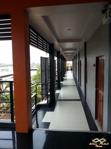 Waen Petch Place Hotel