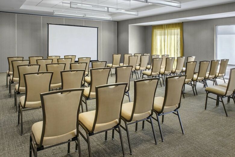 Hotel Springhill Suites By Marriott Long Island Brookhaven