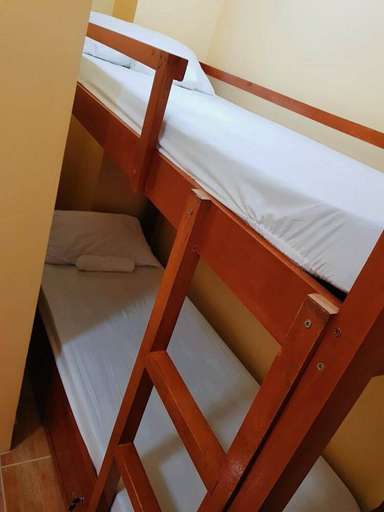 Hostal Pamujo Hostel