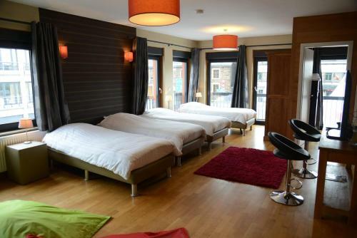 Hotel Race & Rooms