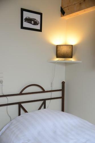Hotel Race & Rooms