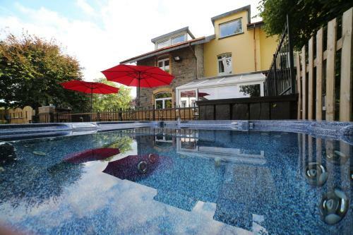 Dolce Villa Pool And Wellness