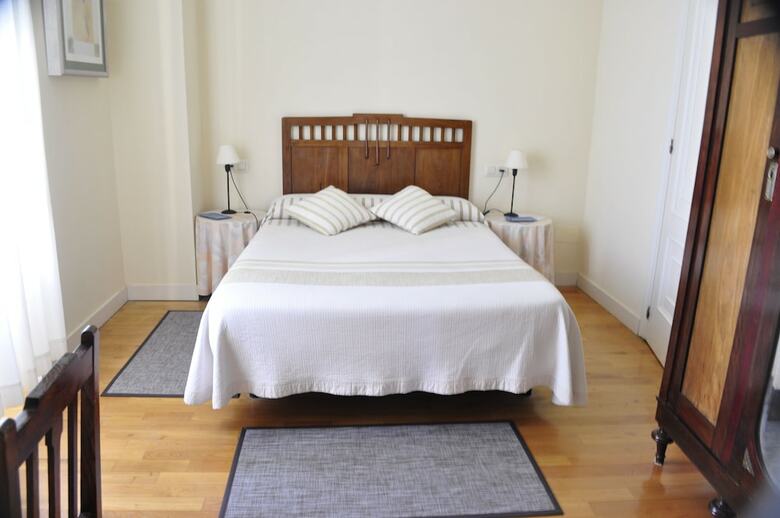 Hostal Albergue Tur�stico Alvarella