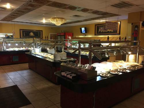 Hotel Dragon Inn & Suites