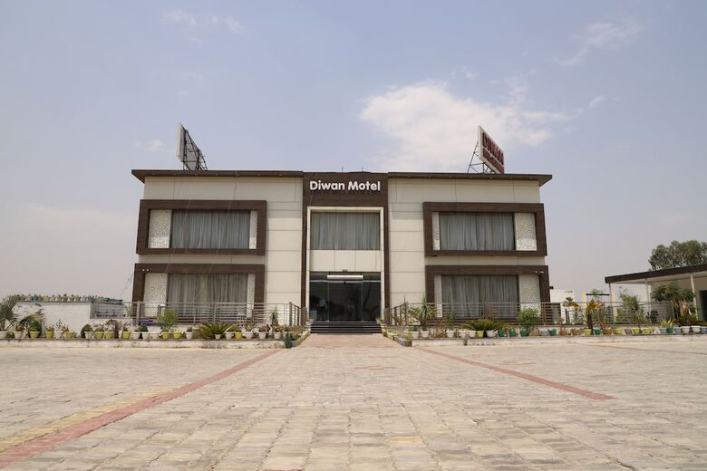 Diwan Hotel And Restaurant