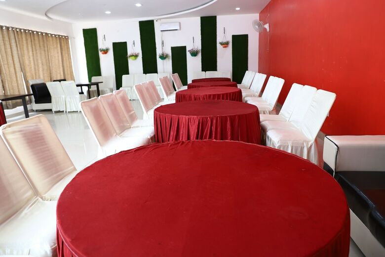 Diwan Hotel And Restaurant