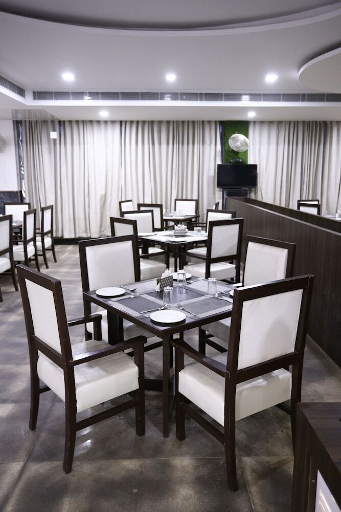 Diwan Hotel And Restaurant