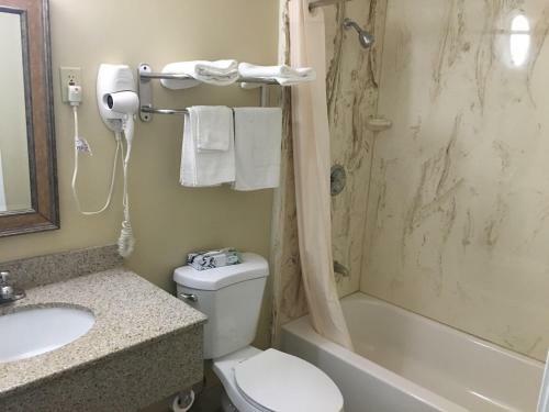 Chisholm's Motor Inn