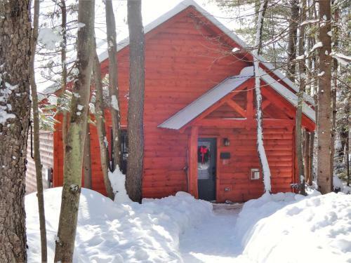 Lodge Robert Frost Mountain Cabins