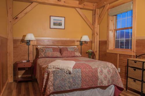 Lodge Robert Frost Mountain Cabins