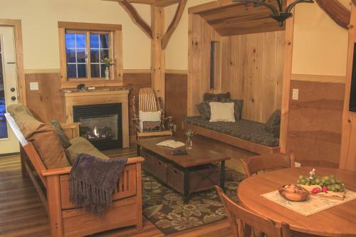 Lodge Robert Frost Mountain Cabins