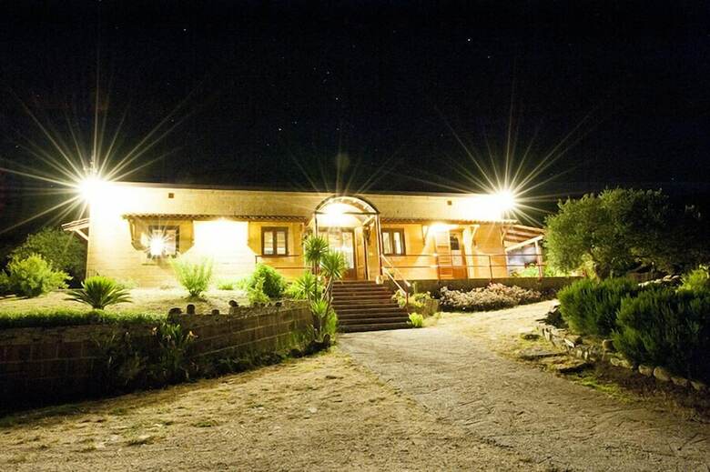 Bed & Breakfast Rocca Dei Capperi