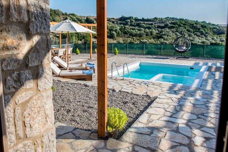 Roggaki Ionian Villas
