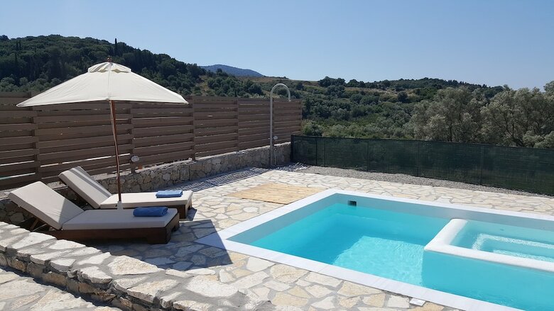 Roggaki Ionian Villas