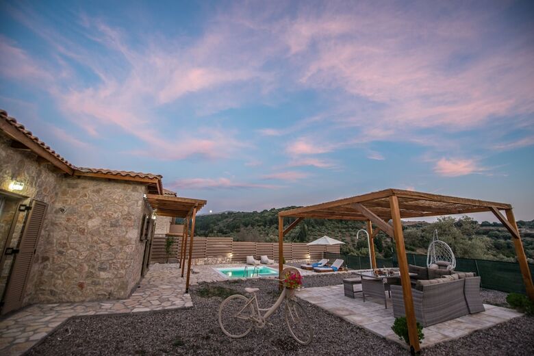 Roggaki Ionian Villas