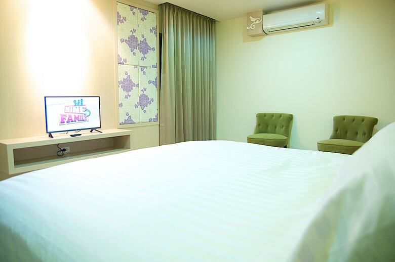 Hotel Jolly Suites Petkasem